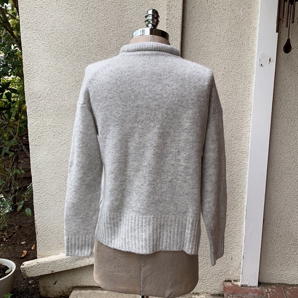 Madewell alpaca/wool blended with other material. Gorgeous stretchy sweater! - Picture 7 of 11